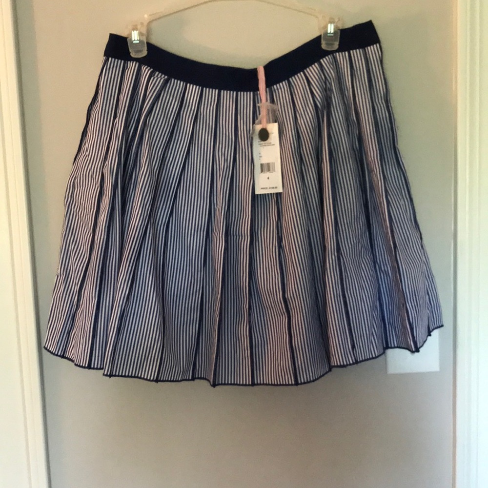 NWT Vineyard Vines Pleated Skirt
